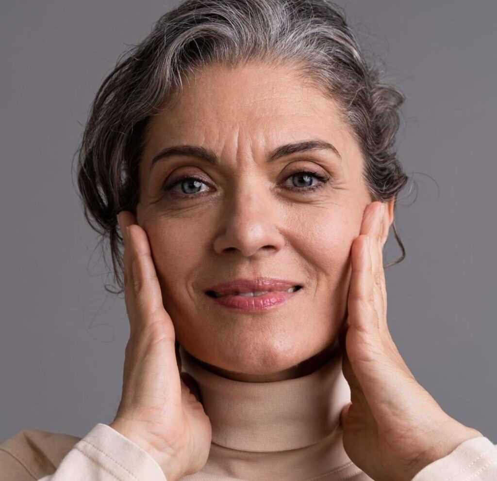 Descubra o poder do preenchimento facial na restauração da juventude e plenitude da pele. Combata rugas e renove sua autoestima. Saiba mais nesse artigo!
